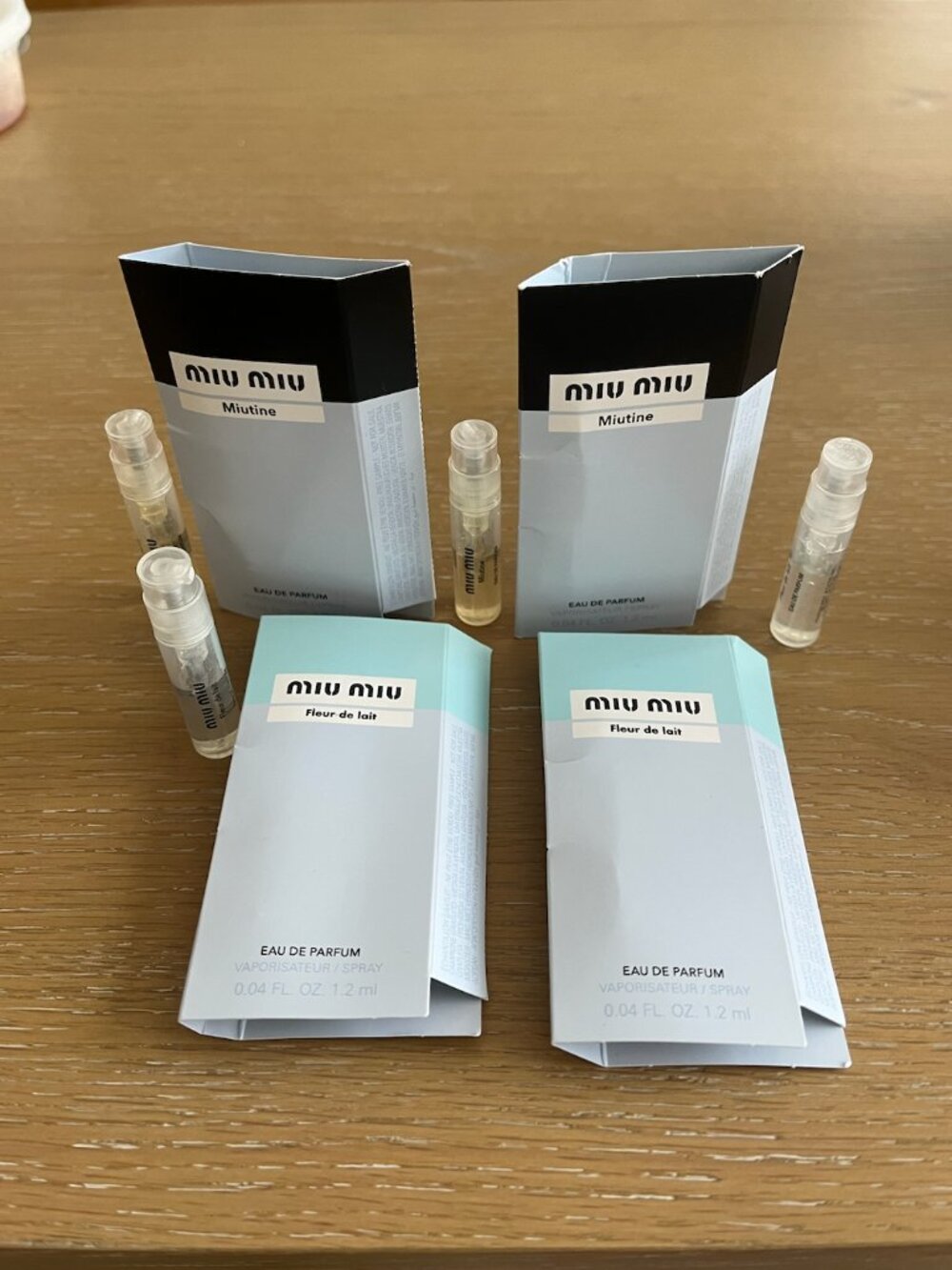 4 Miu Miu Miutine + Fleur De Lait (0.04 Oz / 1.2 ML) Vials